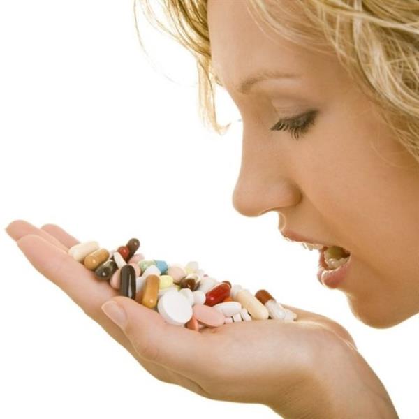 Doru antibiyotik tedavisiyle iyileme salanr. Temporal arterit akak blgesindeki temporal arterlerin iltihab sonucu ortaya kan ve daha ok ileri yallarda grlen, romatizmal bir ar tipidir. Tans erken konulmadnda krle nede