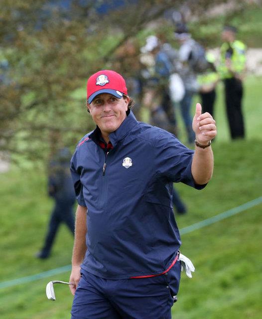8 - Phil Mickelson - 53.2 milyon dolar