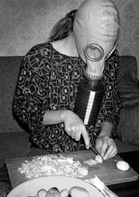 Soan dorarken sakz inemek gznzn yaarmasn nlyor.