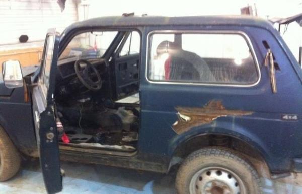 Koltuklarn yenileyen ve cipin stn atran Nikolai az bir miktar para harcayarak hayallerini ssleyen cipi yaratt.