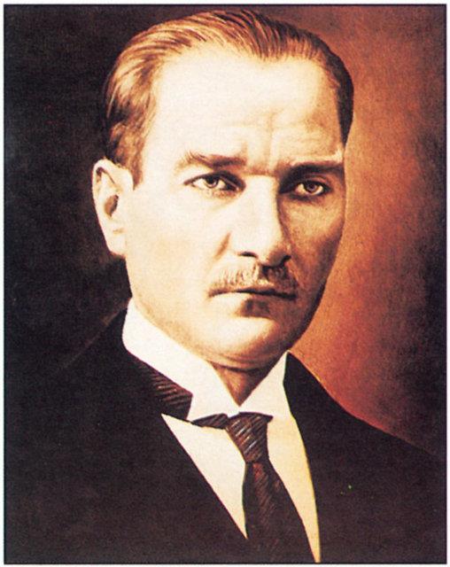 Atatürk, olağanüstü nitelikte bir devlet adamı, savaş sonrası dünya tarihinin en önemli simalarından biri idi. Hufvud Stadbladet Gazetesi