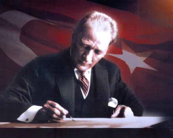 Atatürk, Türk Milleti'nin ruhunda Türk Bayrağı gibi dalgalanan bir baştı. Daily Telegraph