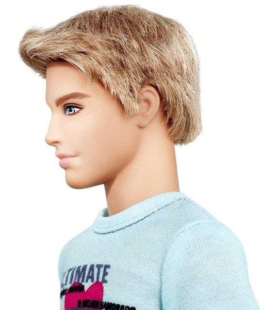 O bizim hayalimizdeki koca nk ona istediiniz her eyi sylettirebilirsiniz "Tabii ki hayatm. Daha byk bir ev mi istiyorsun? Hi sorun deil!"