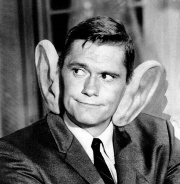 Kayn validesi aslnda bir cadyd ve sk sk onu huzursuz edici byler yapard.