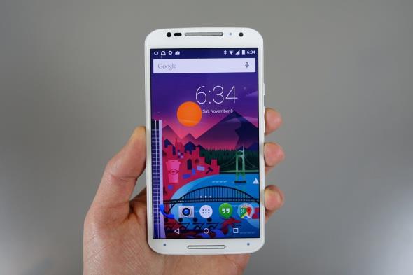 <br><b>14. Moto X (2015 srm)</b></br>  Beklenen k tarihi: Austos-Eyll 2015 Birinci nesil Moto X donanm detaylarndan ziyade kiiselletirilebilir zelliklerle n plana kt. 2015 model Moto X`te ise iin donanm taraf byk lde halledildi ve Motorola st dzey telefonlarla yarr biri rn ortaya kard