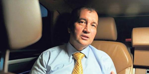 Murat lker, halen Bnyesinde lker markasn da barndran yiyecek ve iecek sektrnde lider olan Yldz Holding'in Ynetim Kurulu Bakanl grevini yrtmekte. 2014 itibariyle yine Forbes'in yapt aratrmaya gre lker, 3.7 milyar dolarlk servetiyle Trkiye'nin en zengin ismi.