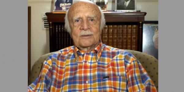 Vehbi Ko'un tm srarlarna ramen kariyerini Ko Holding'den istifa ederek sonlandran Can Kra i hayat boyunca TMSF Bakanl yapt ve birok nemli alanda bakanlk ve yneticilik pozisyonlarnda bulundu.