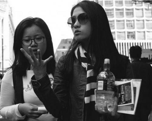 <p><b>4. Yanl anlaldnz zamanlar ok</b></p>     nk farkl ve karmak dnyorsunuz. Size ok basit gelen bir eyi bakalarna sylediinizde bocalyorlar. Mesela ince esprileriniz hak ettii ilgiyi hi grmyor, nk anlalamyorsunuz.