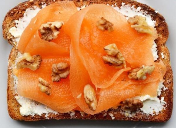 3. nce kavun dilimleri + Kei peyniri + ceviz