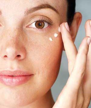 Yz bakm rnlerinizi, topak halinde tek bir yere srmek yerine kk noktalar eklinde srn.