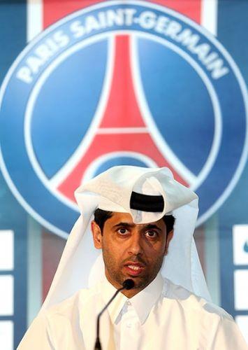 <br><b>PARIS SAINT GERMAIN</b></br>  PSG'nin bakan Nasser El-Khelaifi Katarl iadam ve eski tenis oyuncusu.El-Khelaifi ayn zamanda Katar Tenis Federasyonu bakan ve Asya Tenis Federasyonu bakan yardmcs.