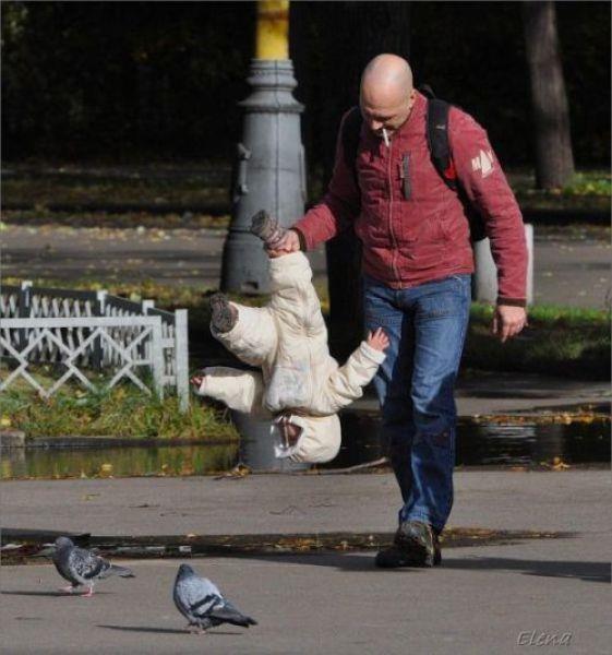 <p>Babalar ocuk bakarsa ne olur? </p>  Elbette hepsi ayn deil. Baz kareler var ki kadnlar babalardan da beter.