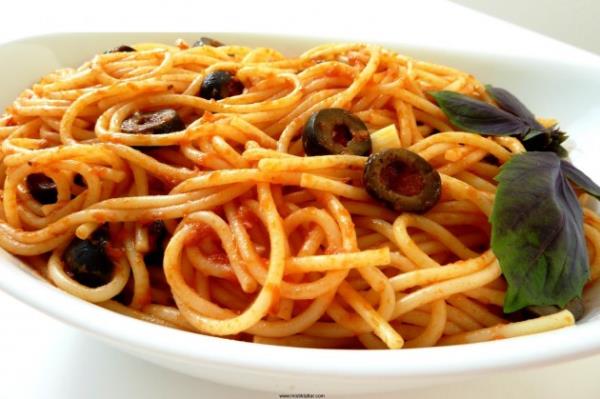 Makarna: ok ar soslarla yenilmedii srece mutluluk ve rahatlama verdii bilimsel olarak kantland.