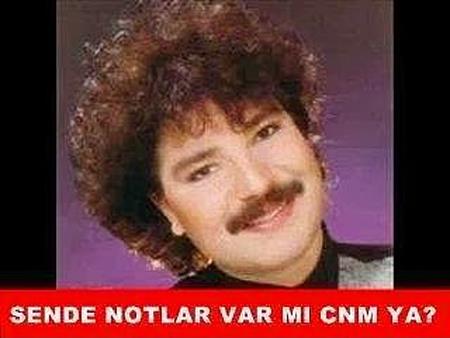 niversitelerde vize dneminin yaklamasyla birlikte sosyal medyada vize capsleri de paylalmaya baland.