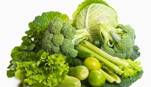 Salata, orba gibi yksek hacimli ve az kalorili yiyecekler siz ok fazla yemeden nce ghrelin seviyenizi drr.