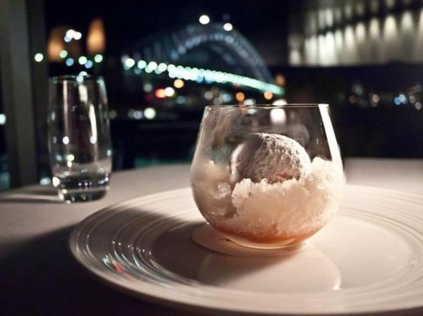 21. 225 dolara Quay'da tadm mens (Avustralya)