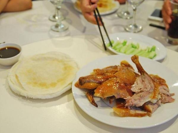 17. Pekin'de pancake eliinde rdek (in)