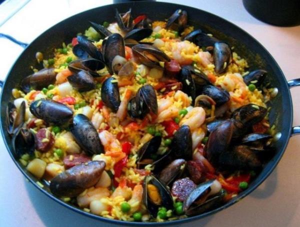 13. Safranl deniz rnl paella (spanya)