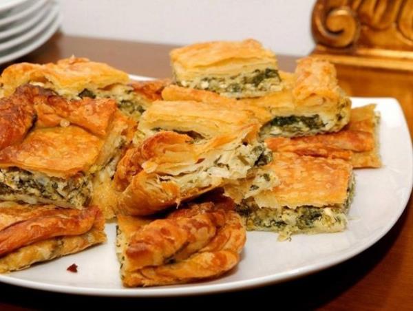 32. Spanakopita - Girit mutfana ait bir aperatif olan spanakl brek (Yunanistan)