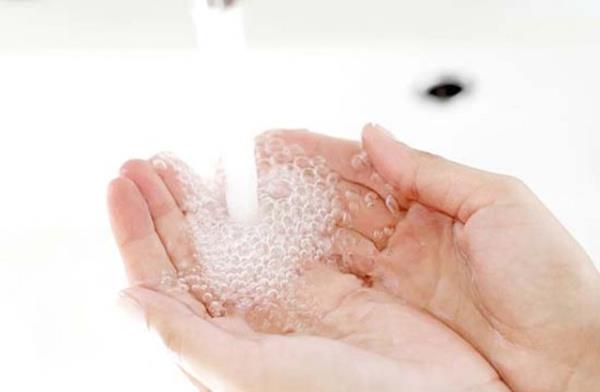 Arkadalarnzdan birinin ksa aralklarla srekli olarak ellerini ykama alkanl olduunu hi fark ettiniz mi?