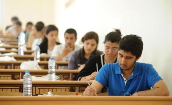 zellikle yetikinlerde kiinin kendini bask altnda hissedebilecei okul ve i arasnda bir ba kurduu ve bu nedenle iteki stresi simgeledii dnlyor.