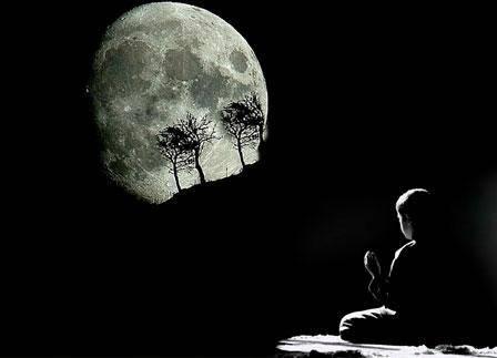 <b>16. Gnn Duas:</b> "Allahumme veffign fhi li-muvafeget'il-ebrar ve cennibn fhi murafagat'el-erar, ve avin fhi bi-rahmetike ila dar'il-garari bi-ilahiyyetike ya ilah'el-alemn." Anlam: Allah'm! Bu gnde iyi insanlarla arkada olmaya beni muvaffak kl ve kt insanlarn arkadalndan beni uzaklatr. Rahmetinle bana ebediyet ve sknet yurdu olan -cennette- yer ver; ilahln hakkna, ey lemlerin ilah!