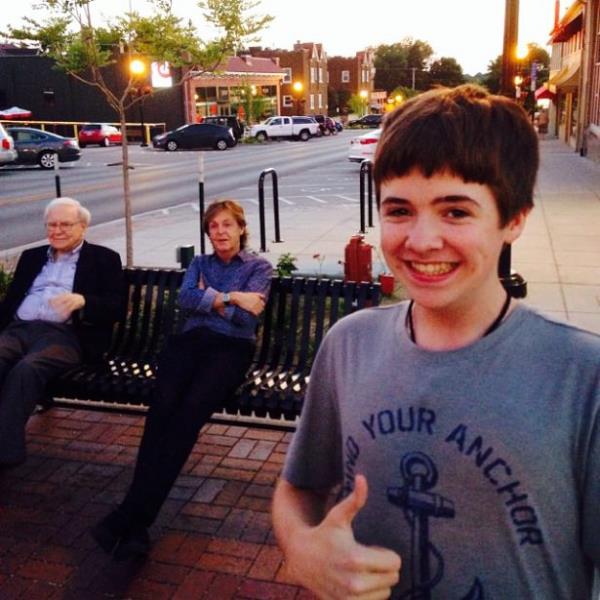 Paul McCartney ve Warren Buffet ile selfie