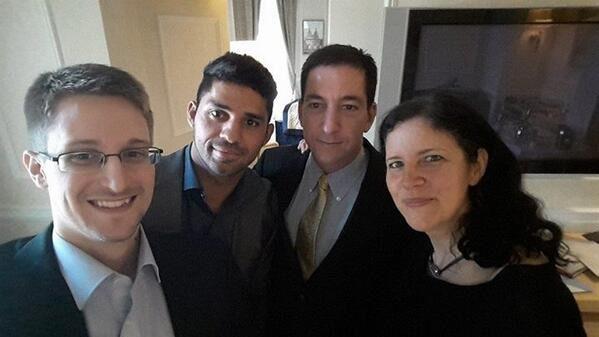 Edward Snowden'n Glenn Greenwald, David Miranda ve Laura Poitras ile ektii selfie