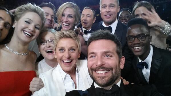 Ellen Degeneres'in yldzlarla ektii Oscar selfie'si