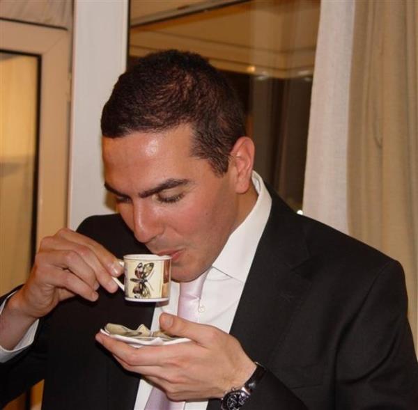 <br>Tuzlu kahve</br>  Sonra mehur tuzlu kahve gelir. "Gelenektendir" diyerek damat aday yaplan bu zulm' ho grr, sineye eker, mideye indirir. Yzkler taklr (Makas kesmez), fotoraflar alklar olay biter.