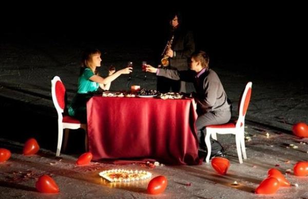 <br>Evlenme Teklifi </br>  Bu ksmda da google ile bir hayli ili dl olunur. lgin bir teklifle airtmak isteyen damat aday kvranp durur. Ve en nemlisi sonucu byk oranda tahayyl etmeniz gerekir. Derin yaralar alabilirsiniz.