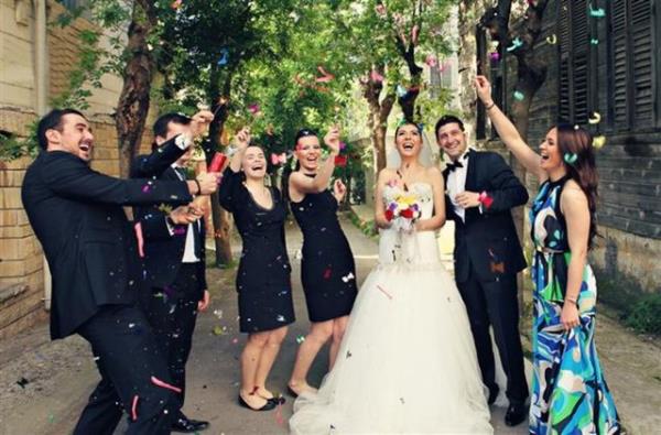 <br<Dn Sonras</br>  Artk braknda evime gideyim dersiniz ama kimse sizi brakmaz yakn arkadalarla bir eyler imeye bir mekana gidilir. Tabi ki bu da opsiyoneldir. Kii ve yresel deikenlik gsterir.