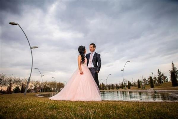 <br>Nian Fotoraf</br>  Mmkn olduka d ekim olarak yaplr. Nianlnz sizi sakin tutar ve bu ekimlerin gerekten gerekli birey olduuna sizi bir ekilde inandrr.