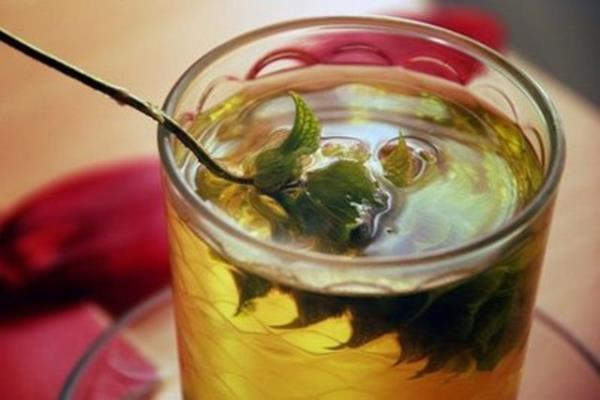 Adaay, az ve boazda yerleen enfeksiyon ve iltihaplarda da olduka faydal.