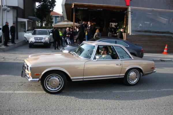 Birok nl isim klasik otomobile merakl.