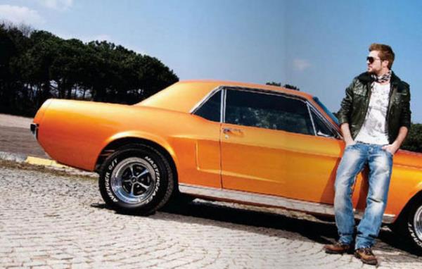 Engin Altan Dzyatan: Yakkl oyuncunun 1968 model Ford Mustang'i var.