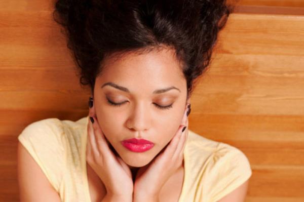 <b>9. Kendinize masaj yapn</b>