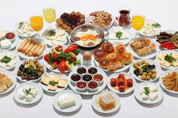 Ayrca ocuklarn hafzasn ve dikkat yeteneini gelitirir.