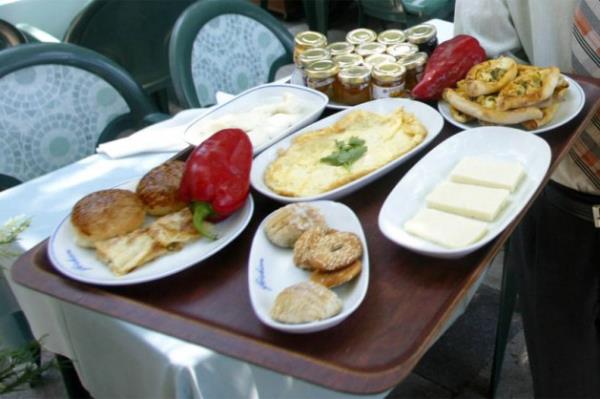 Kendinizi daha enerjik hissedersiniz. Lifli, az karbonhidratl kahvalt yapanlarn enerji seviyesi daha yksektir.