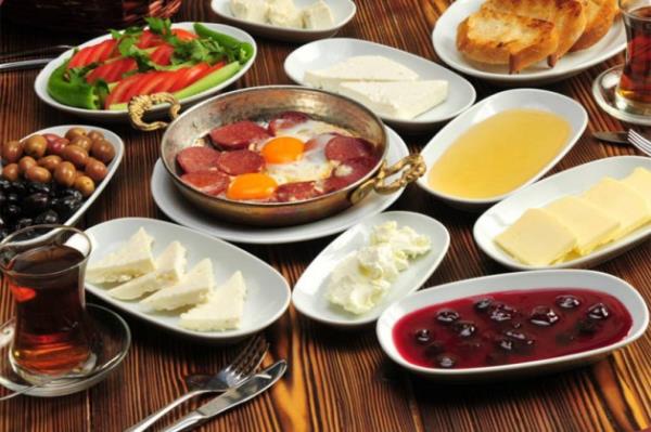 Nutrition Research and Practice isimli dergide yaynlanan aratrmaya gre, ok nadir kahvalt yapanlar insanlar ise dzenli kahvalt yapanlardan daha fazla ya ile daha az kalsiyum, potasyum ve lif gibi besin maddesi tketiyorlar.