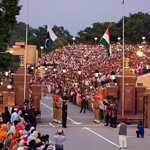 <br><b>Hindistan ve Pakistan</b></br>  Hindistan ve Pakistan arasndaki snr