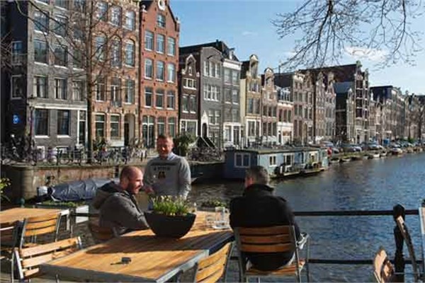 15. Amsterdam :6,35 milyon turist
