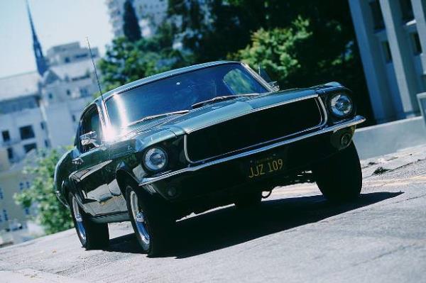 Ford'un hafzalardan silinmeyen birok Mustang modeli var 1968 model Fastback GT 390'n yeri  ayr. Steve McQuinn'in Bullitt filminde en nl takip sahnelerinden birine konu olmutu.