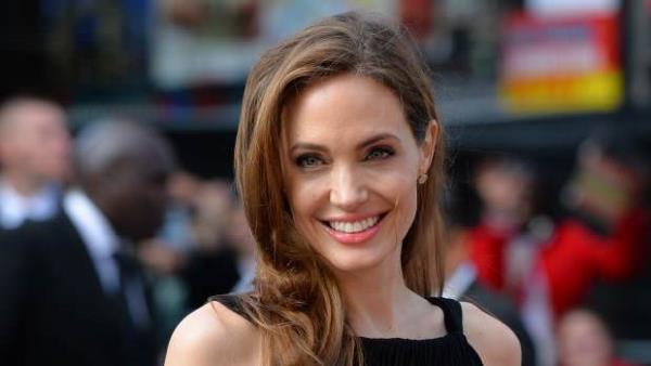 Pozitif etkisi Angeline Jolie: %28