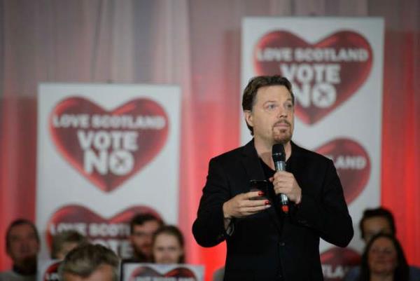 Negatif etkisi Eddie Izzard: %9