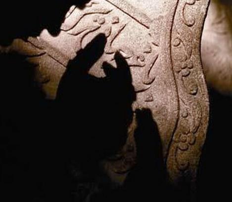 Hangi istikametteki buluta iaret etti ise bulutlar orada ald. Btn Medine buluttan temizlendi. Biz de kp gnete yrdk." Evet, Allah Resul (s.a.s) ellerini kaldrm, Allah'da ykselen bu istee icabet buyurmutur.