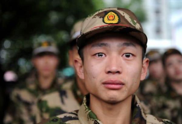 "Yal adamlarn iinde gen adamlarn lmesi iin savalar balatmasndan usandm!"