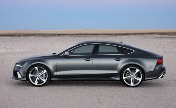 Audi&#8217;nin, quattro GmbH tarafndan gelitirilen, en iyi dinamiklerin biraraya geldii ve spor bir otomobilin gcn, geni, be kapl bir coupe&#8217;nin klyla birletiren yeni modeli RS 7 Sportback Trkiye yollaryla bulutu.