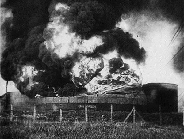 28 Kasm - 4 Aralk'ta bakentteki gsterimleri devam ederken, Anadolu niversitesi letiim Bilimleri Fakltesi'nin katklaryla, 3 - 7 Aralk tarihleri arasnda Eskiehir'e konuk olacak.