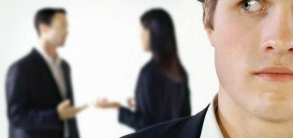 Gerei saklamaktan ekinmez ve hatta zel ilikilerinizde bile sevgi gstermek ve evetlemeyi esirgersiniz. Eer arkadalarnzn, onlar ok fazla dndnz bilmesinin onlara g vereceini dnrsnz.